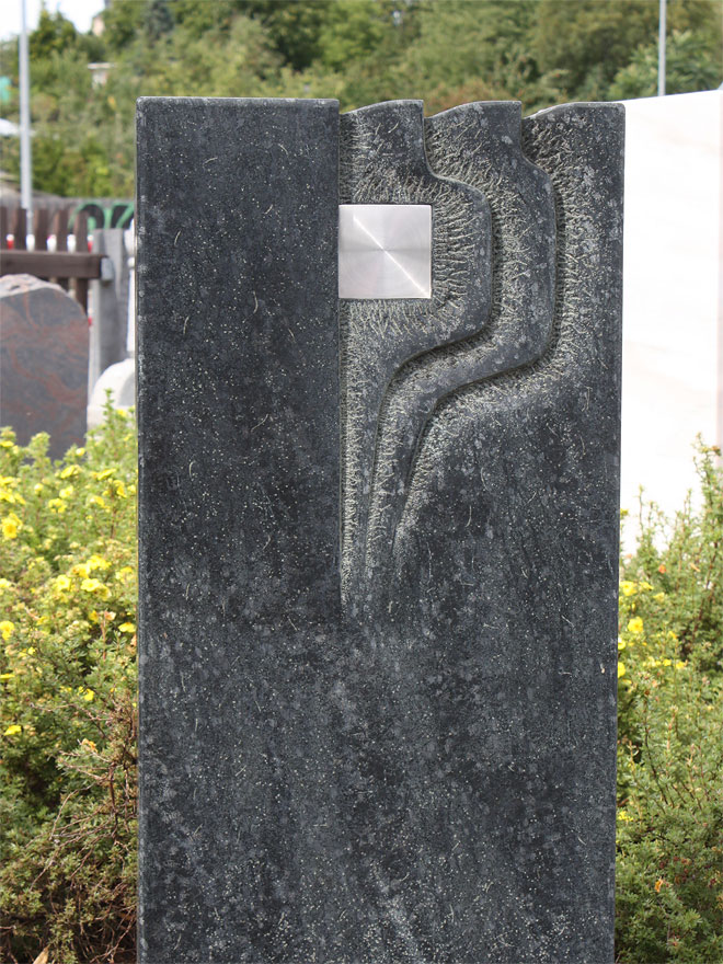 einzelgrabsteine 11